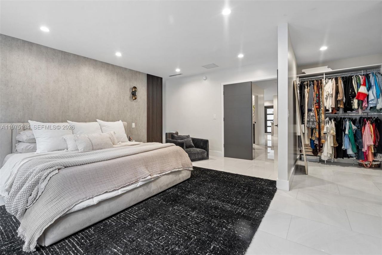 14412 Rosewood Rd , Miami Lakes, FL 33014 Photo