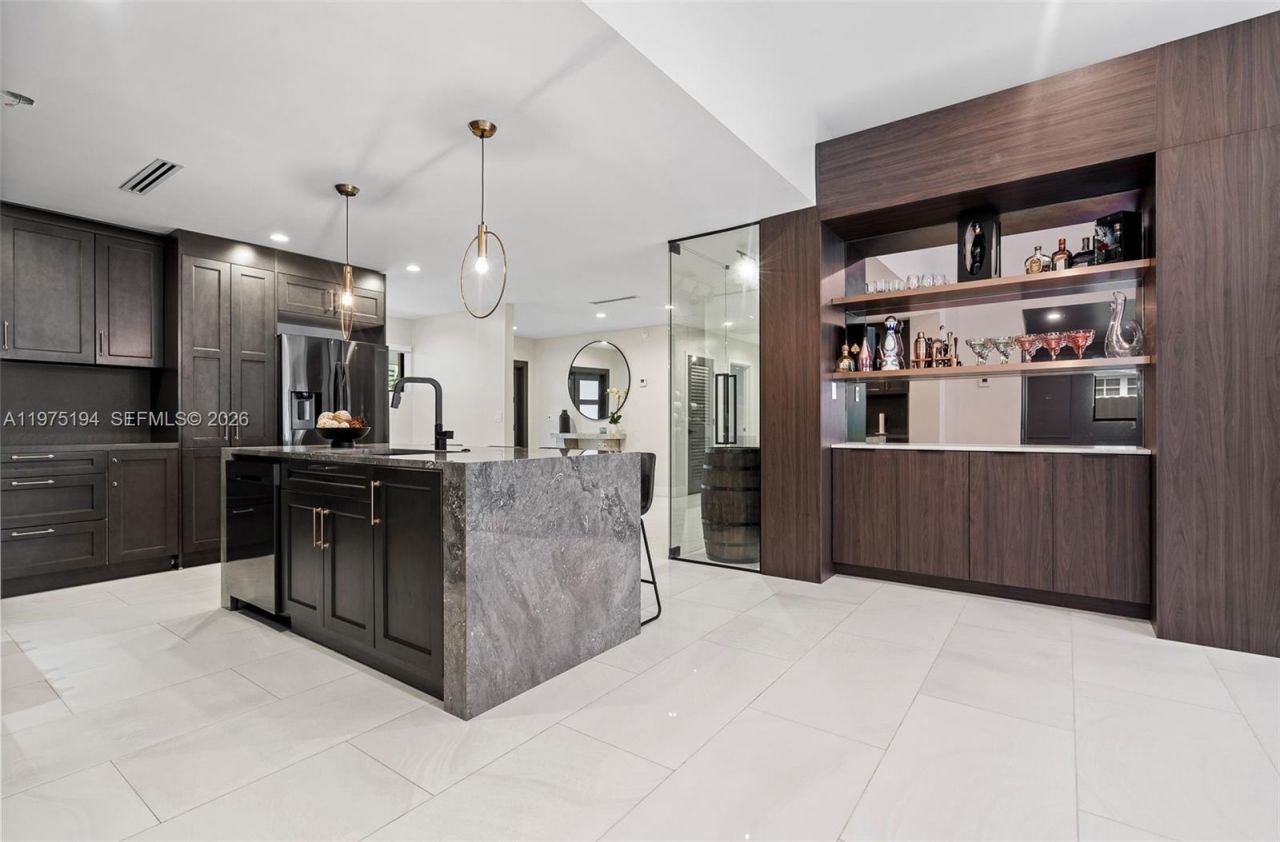 14412 Rosewood Rd, Miami Lakes, FL 33014 Photo