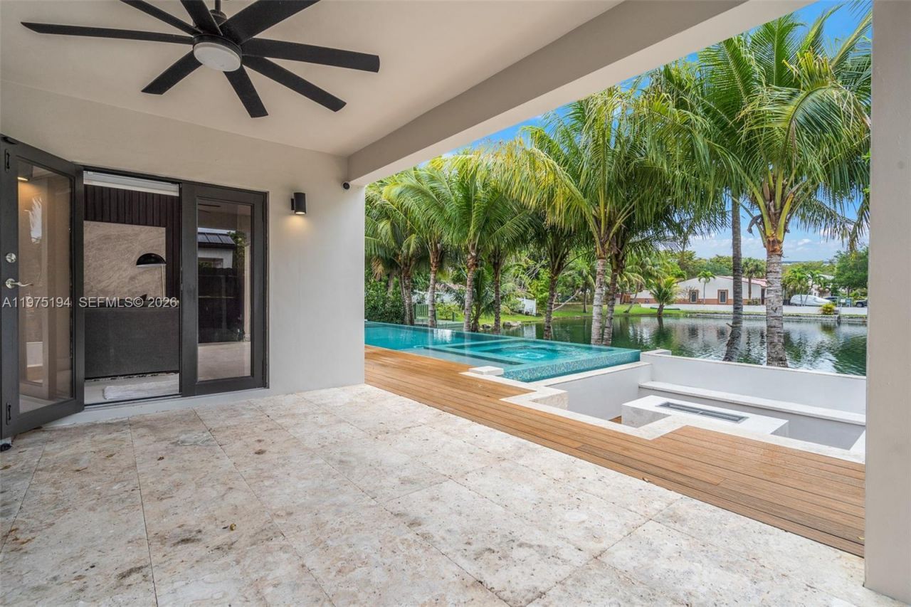 14412 Rosewood Rd, Miami Lakes, FL 33014 Photo