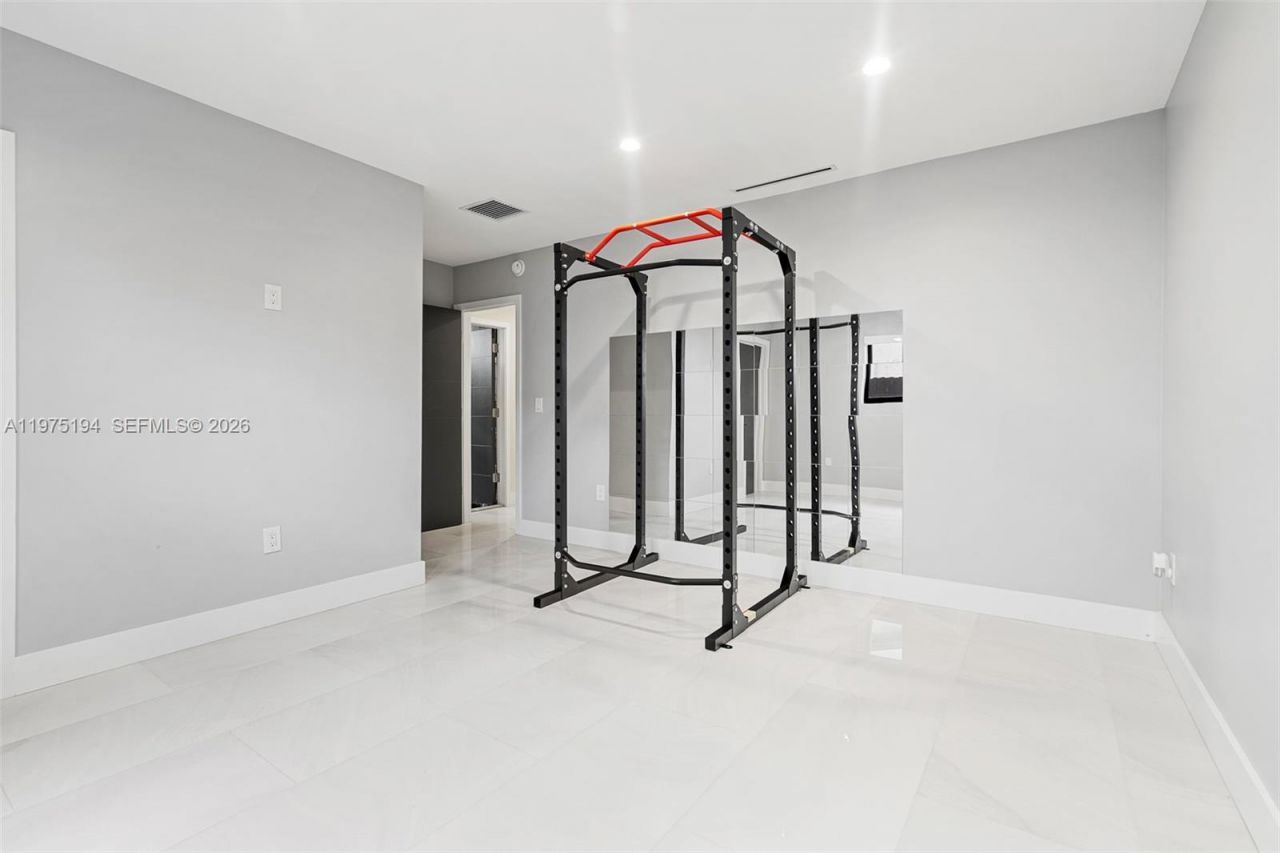 14412 Rosewood Rd, Miami Lakes, FL 33014 Photo
