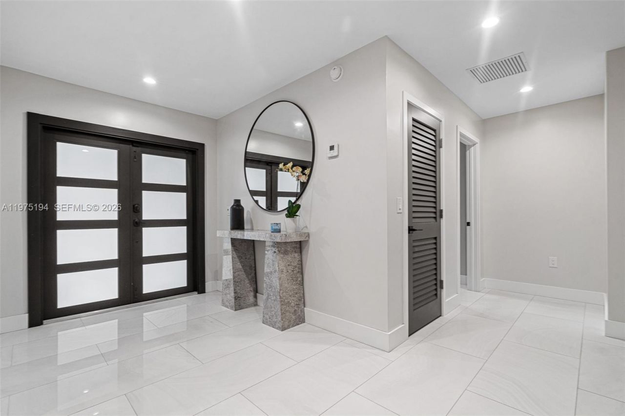 14412 Rosewood Rd, Miami Lakes, FL 33014 Photo