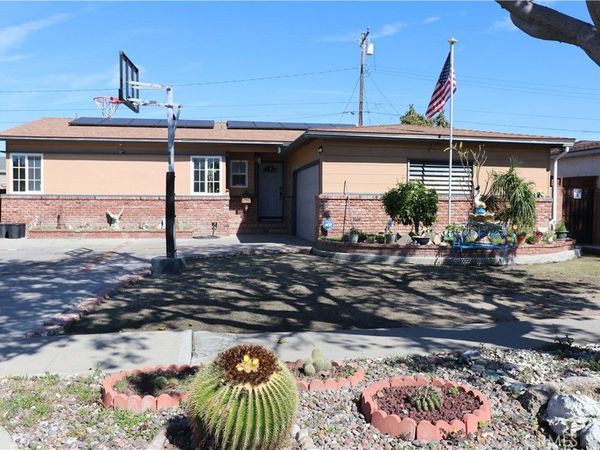 1467 W Roberta, Fullerton, CA 92833