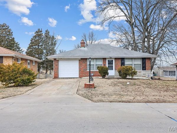 9221 Shadydale Drive , St Louis, MO 63136