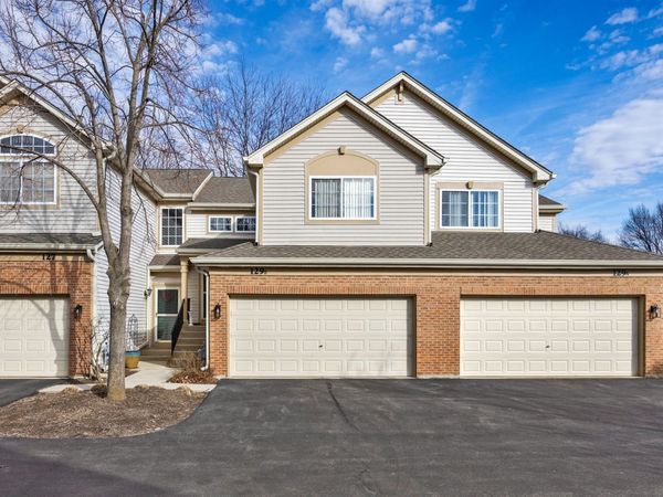 129 Southwicke Drive , Unit B, Streamwood, IL 60107