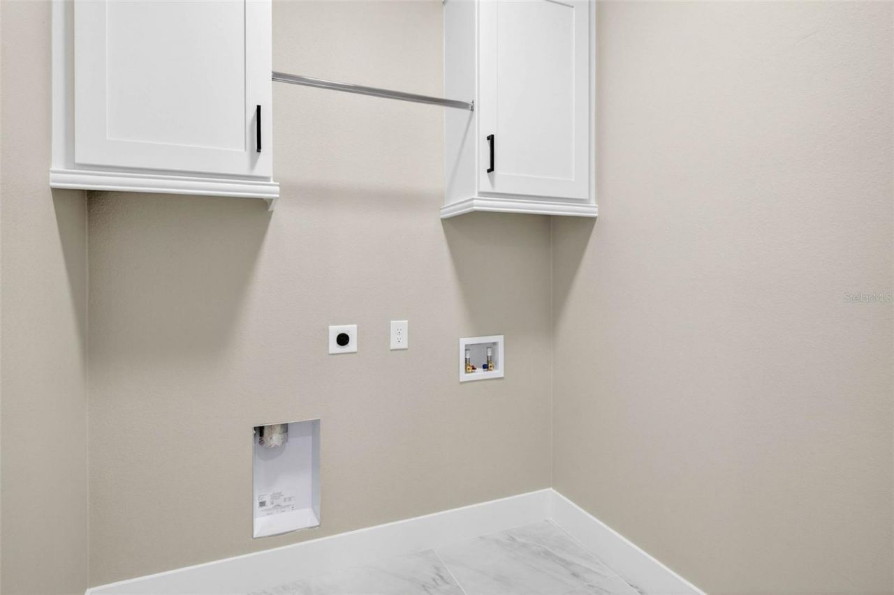 284 Roosevelt Avenue, Masaryktown, FL 34604 Photo