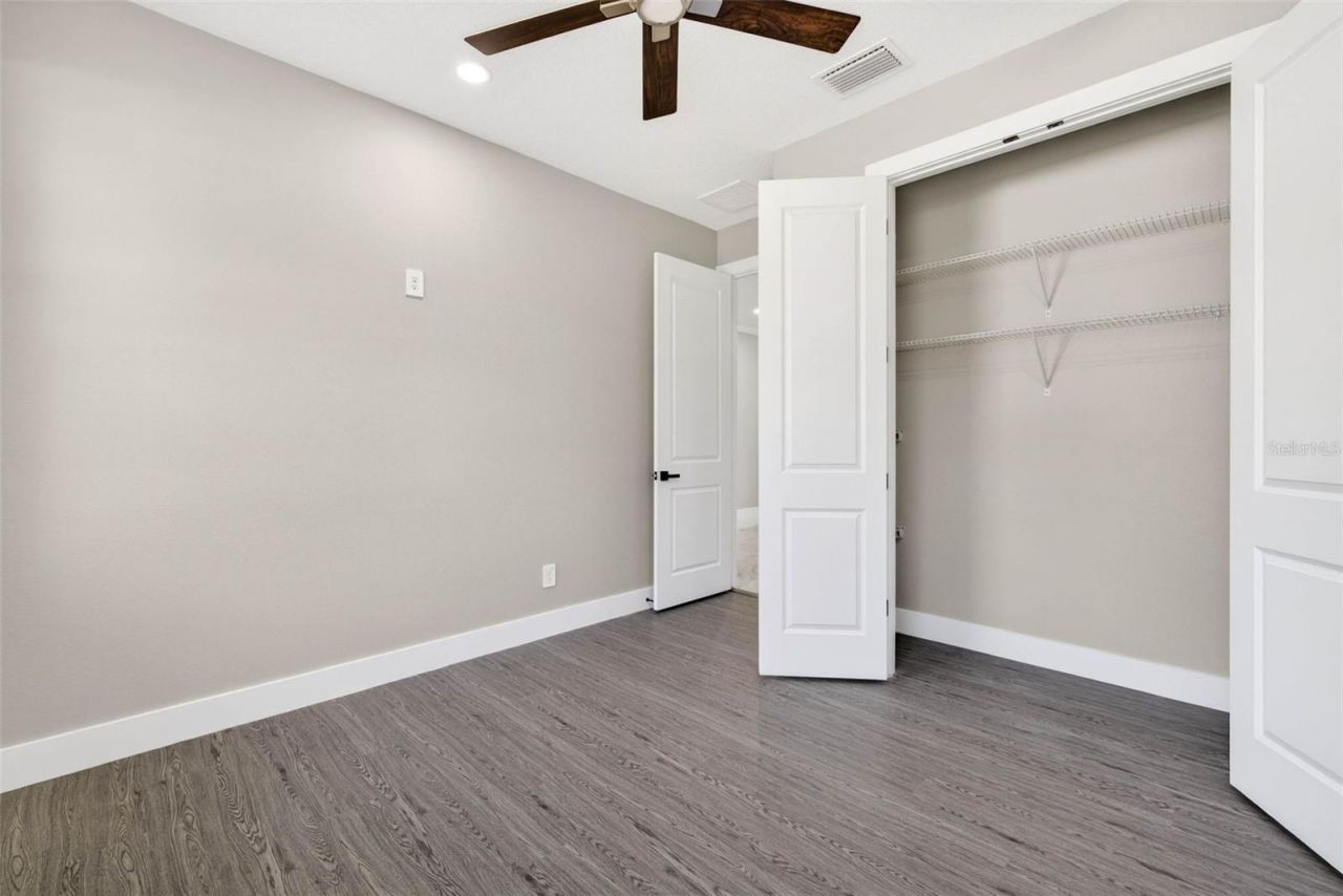 288 Roosevelt Avenue , Masaryktown, FL 34604 Photo