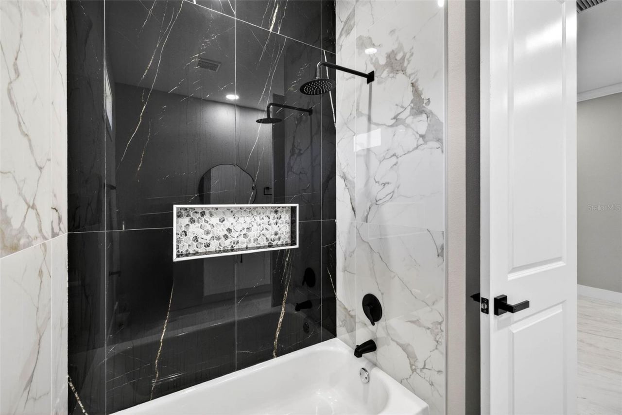 288 Roosevelt Avenue , Masaryktown, FL 34604 Photo