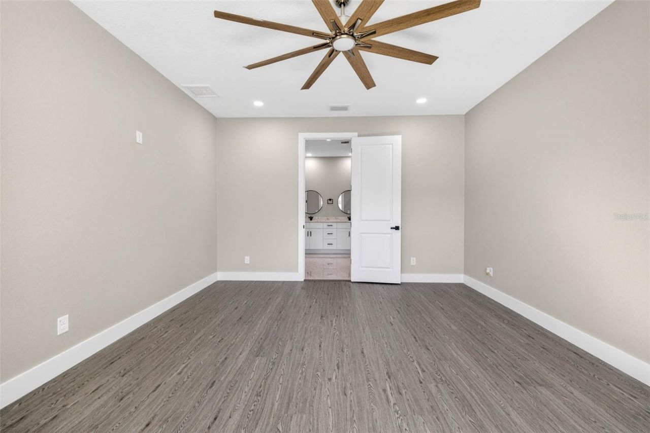 288 Roosevelt Avenue , Masaryktown, FL 34604 Photo