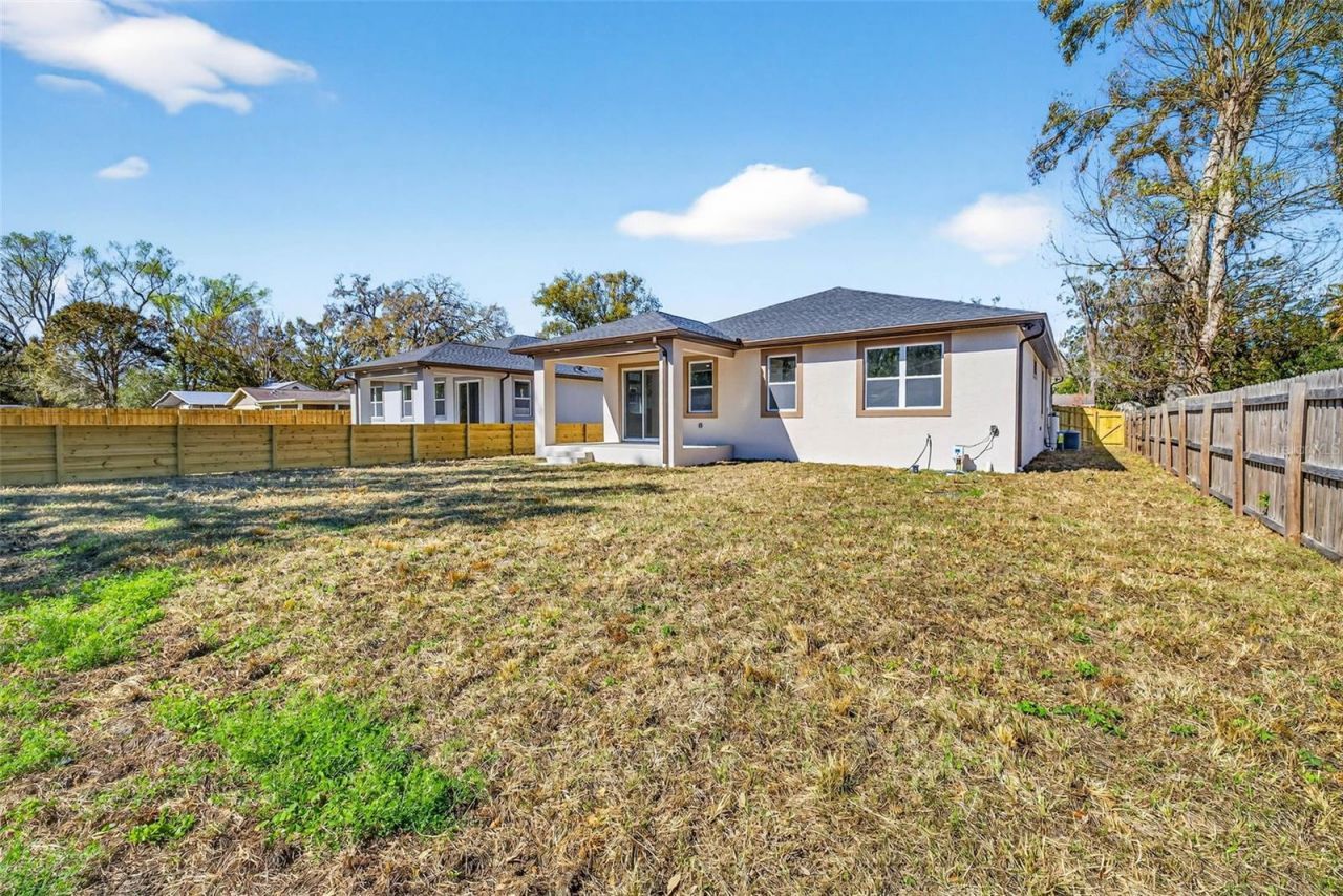 288 Roosevelt Avenue , Masaryktown, FL 34604 Photo