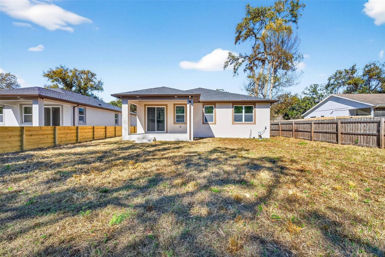 288 Roosevelt Avenue , Masaryktown, FL 34604 Photo