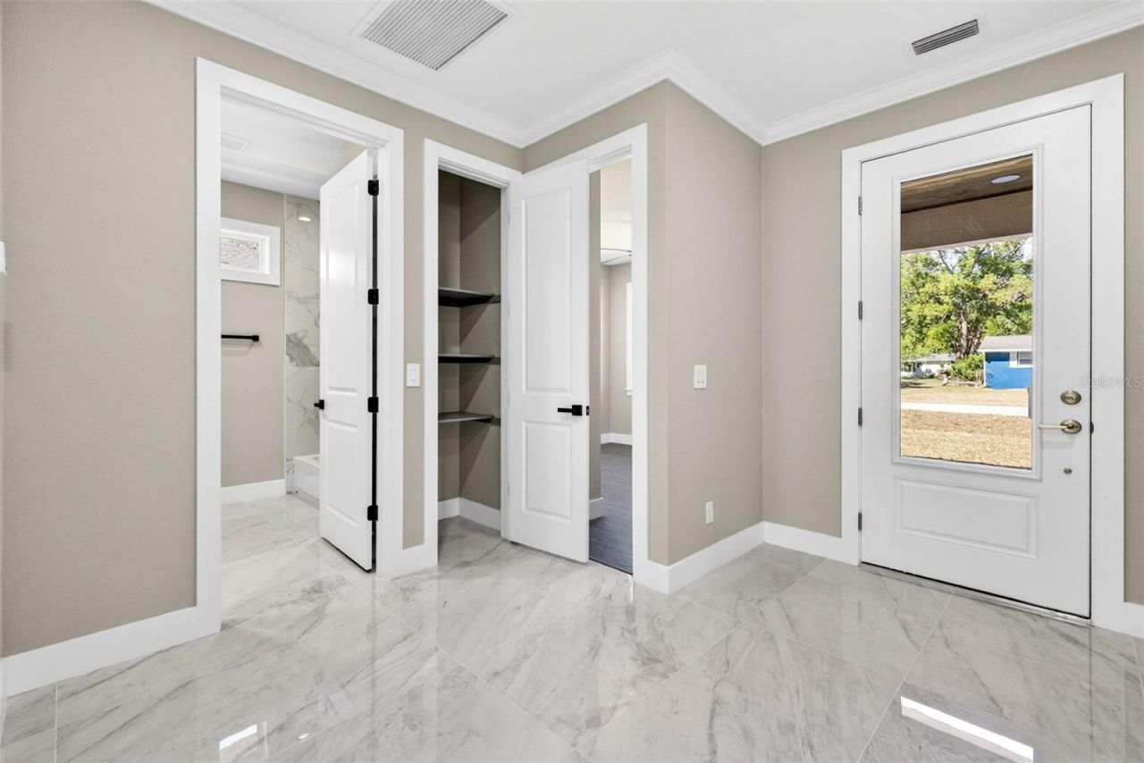 288 Roosevelt Avenue , Masaryktown, FL 34604 Photo