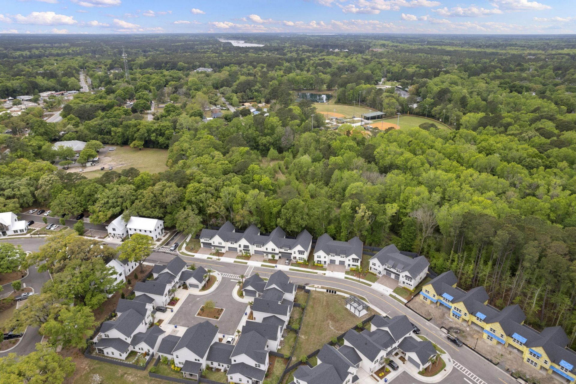 544 Hayes Park Boulevard Photo 47