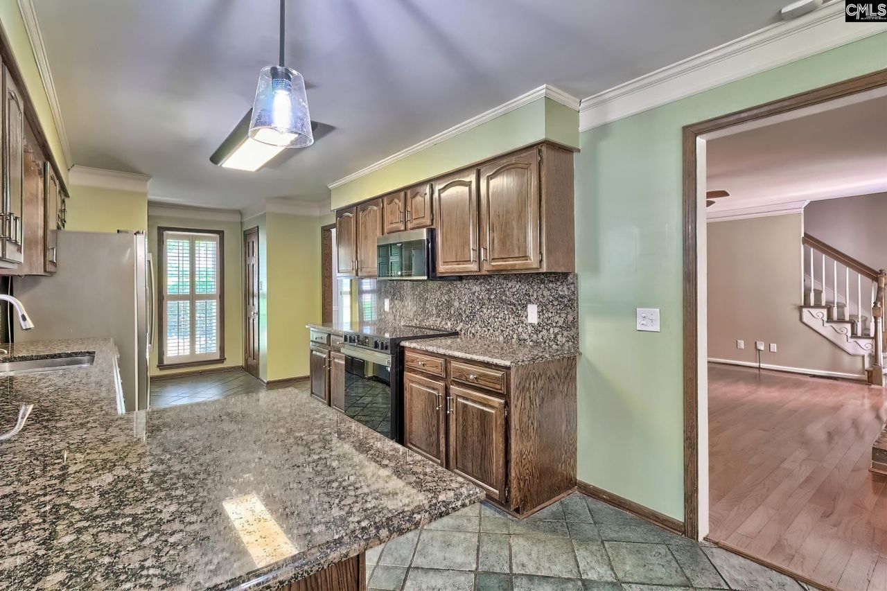 302 Longbow Court  Photo 15