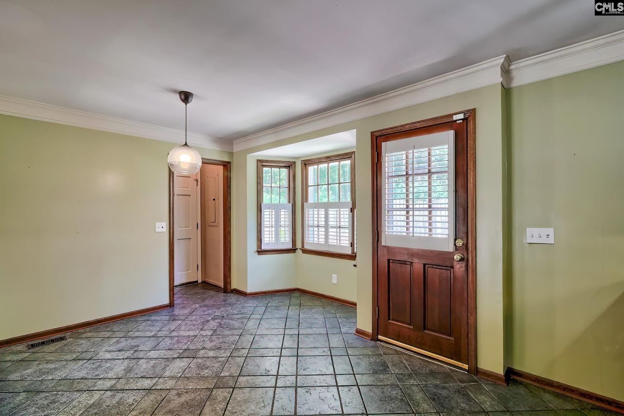 302 Longbow Court  Photo 17