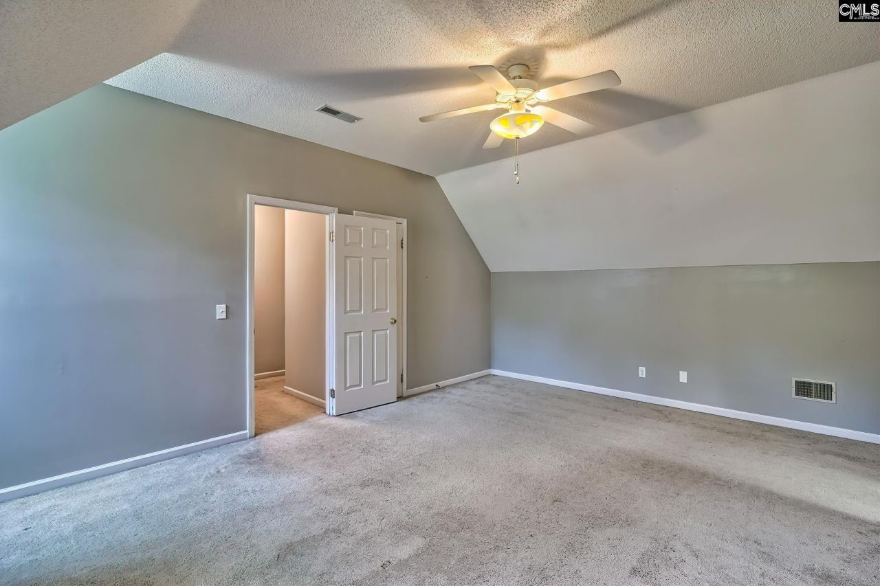 302 Longbow Court  Photo 34