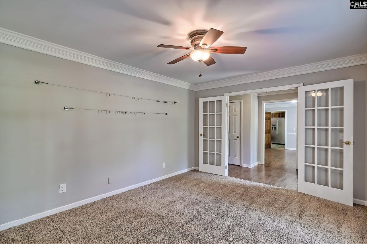 302 Longbow Court  Photo 6