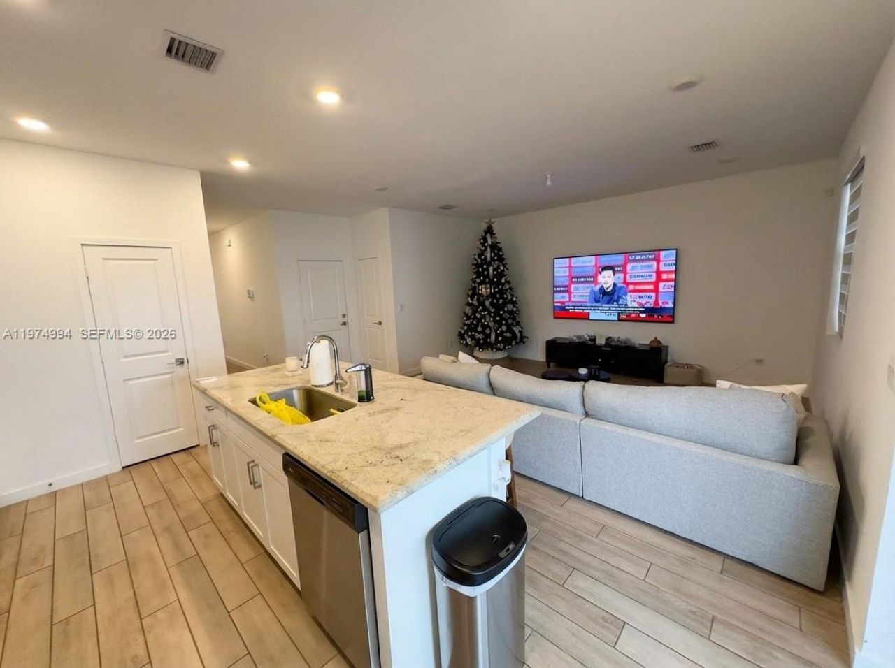 1842 SE 7th Ter , Homestead, FL 33034 Photo