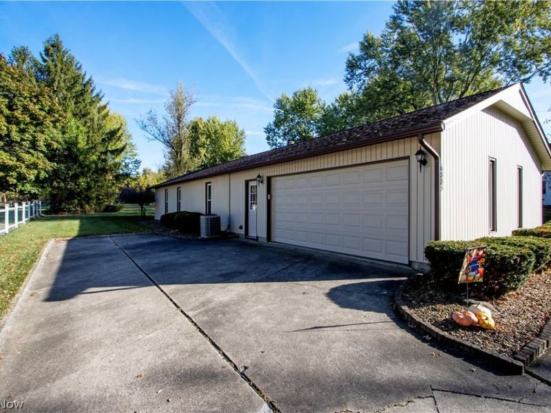 6885 Grant Drive, Westfield Center, OH 44251 Photo 27