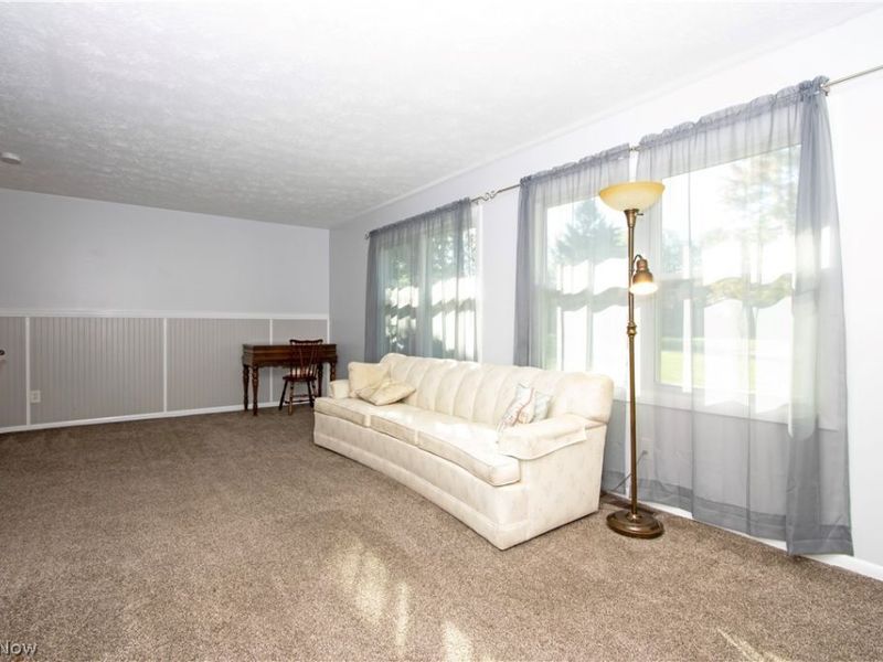 6885 Grant Drive, Westfield Center, OH 44251 Photo 4