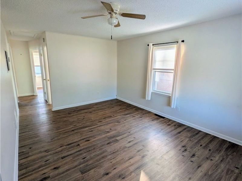 549 Delaware Avenue, Elyria, OH 44035 Photo 11