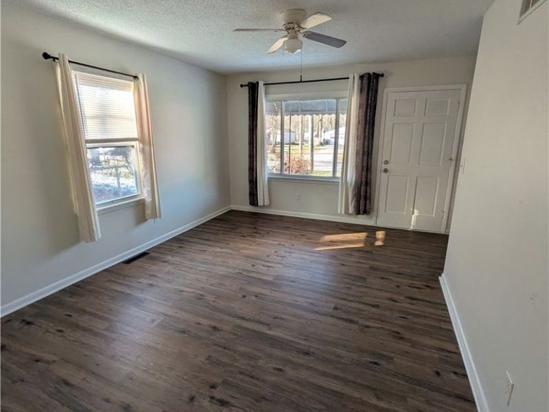 549 Delaware Avenue, Elyria, OH 44035 Photo 12