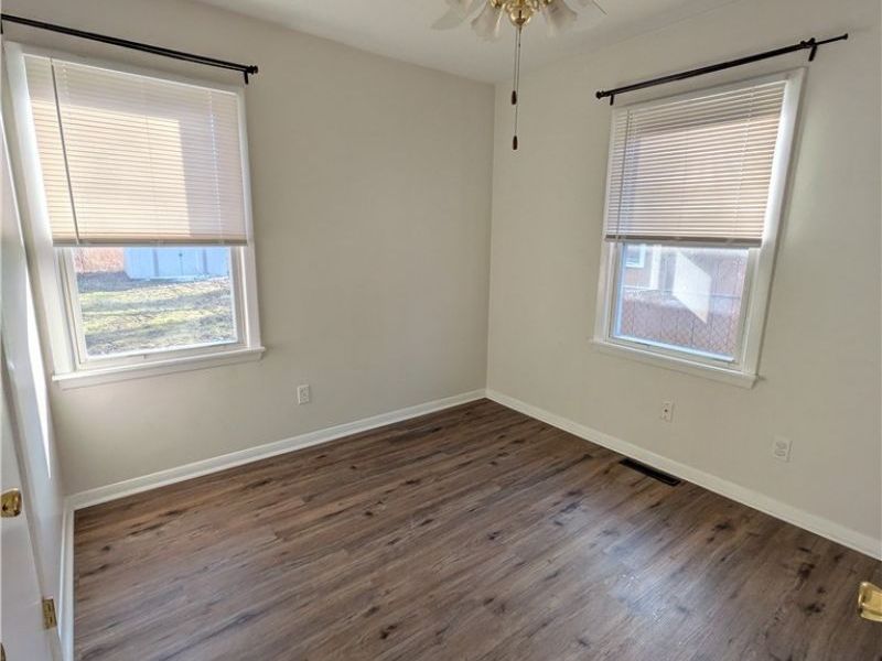 549 Delaware Avenue, Elyria, OH 44035 Photo 13