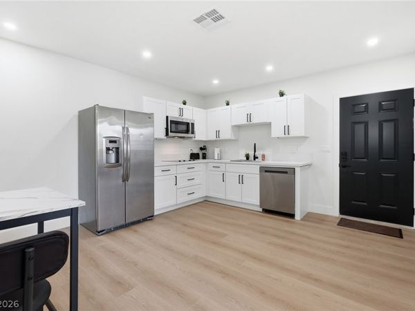 6865 Coley Avenue , Las Vegas, NV 89146