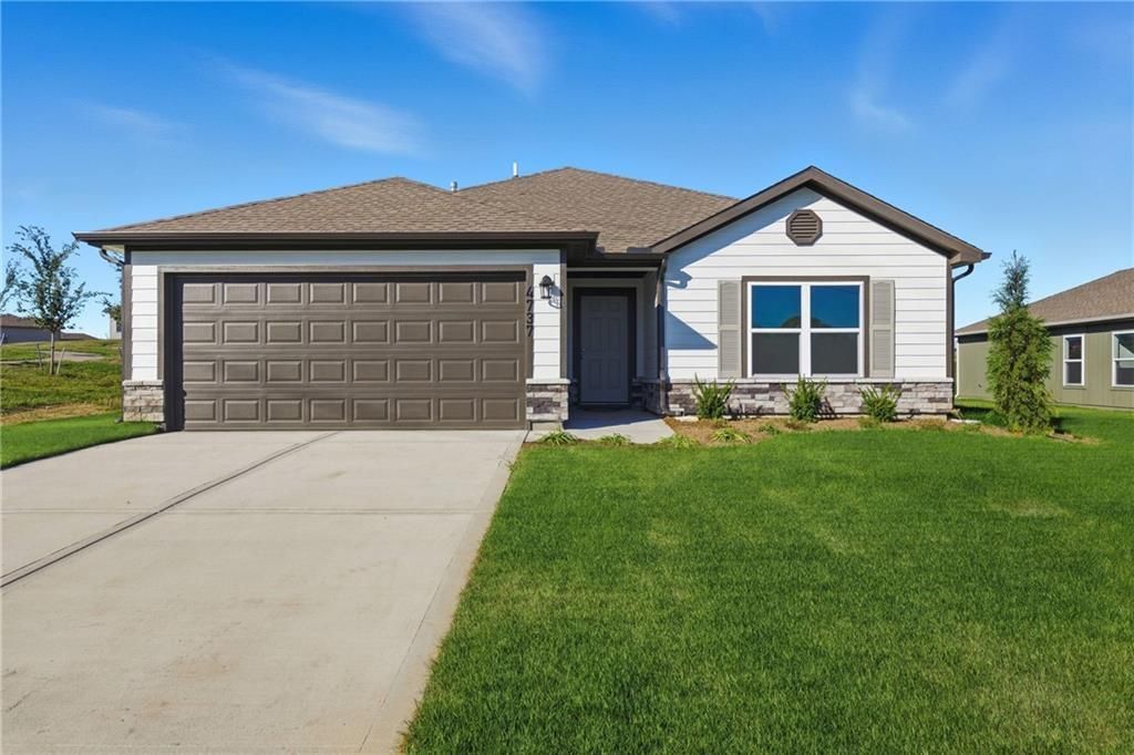 20239 W 195th Street, Spring Hill, KS 66083 Main Photo