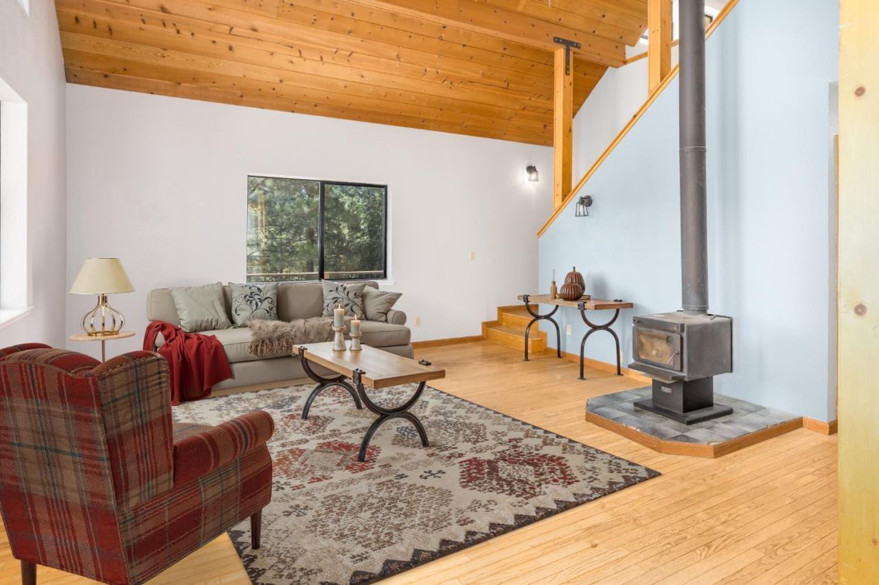 4717 Lobo Trail, Garden Valley, CA 95633 Photo