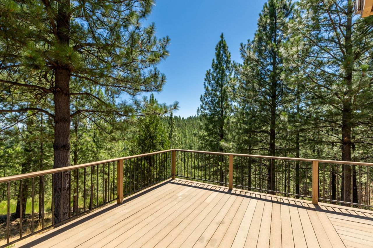 4717 Lobo Trail, Garden Valley, CA 95633 Photo