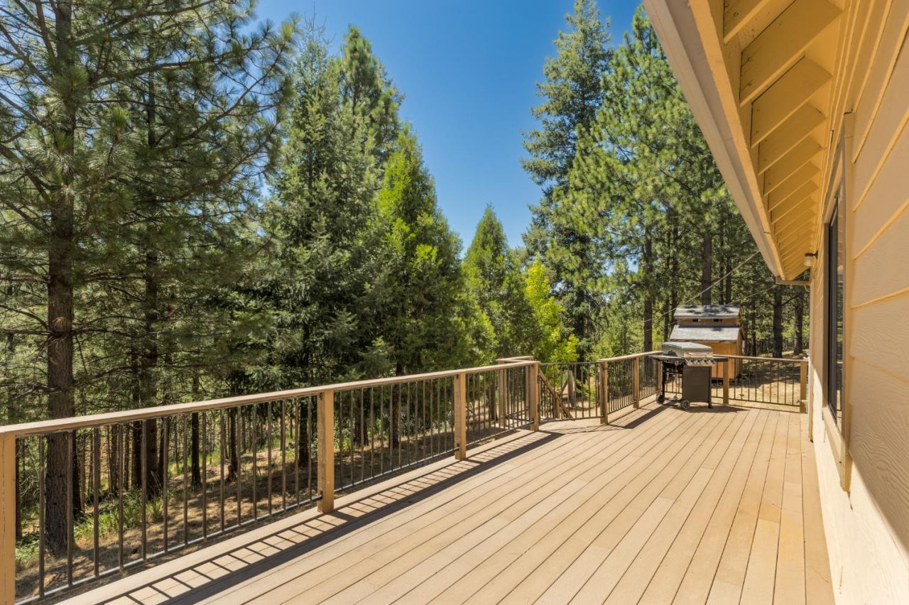 4717 Lobo Trail, Garden Valley, CA 95633 Photo