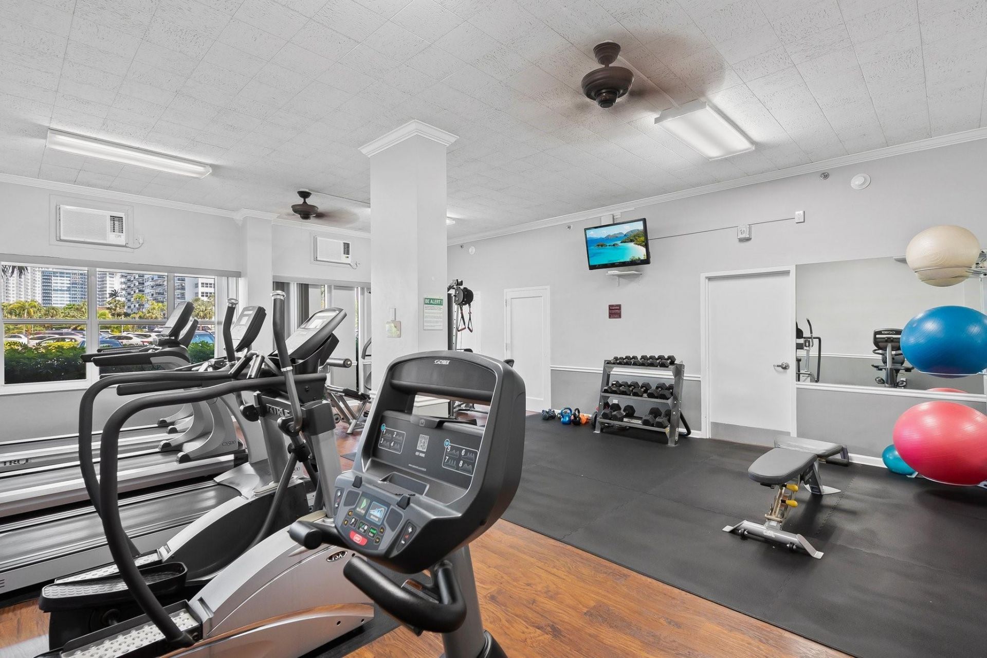 3200 NE 36th Street, Unit 612, Fort Lauderdale, FL 33308 Photo