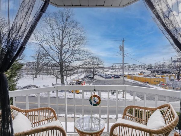 37 Harbor Lane , New Rochelle, NY 10805