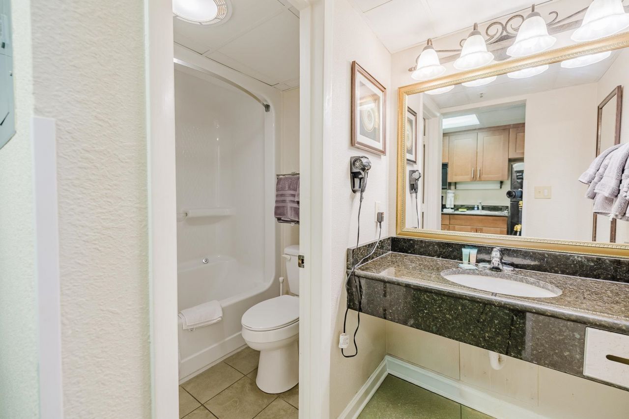 1200 Ocean Blvd. N  Photo 13