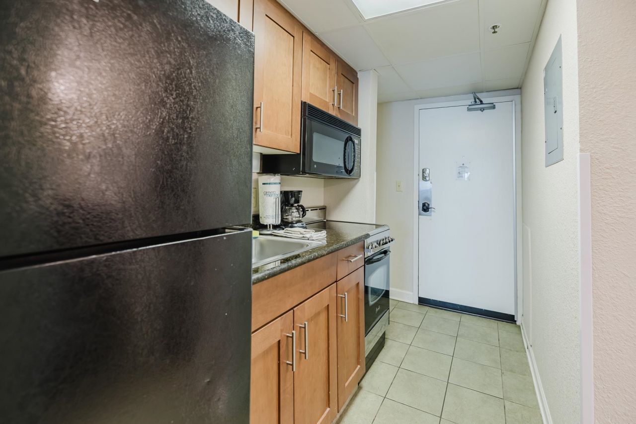 1200 Ocean Blvd. N  Photo 15