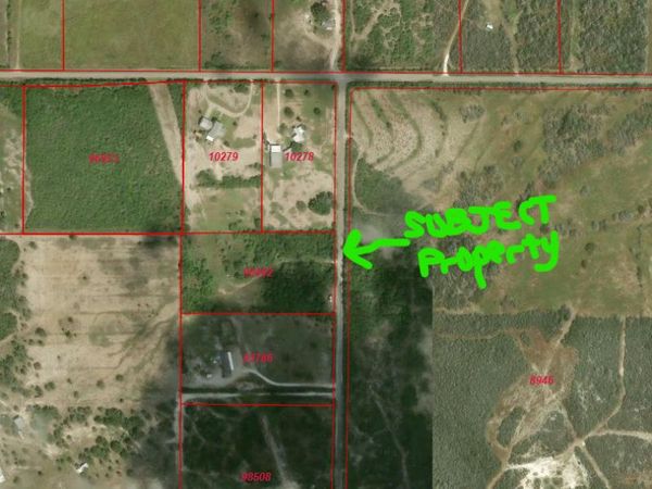 8113 Chestnut Ln, Normanna, TX 78102