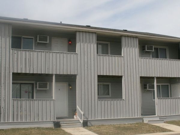 115 Harbor Drive , Oswego, IL 60543