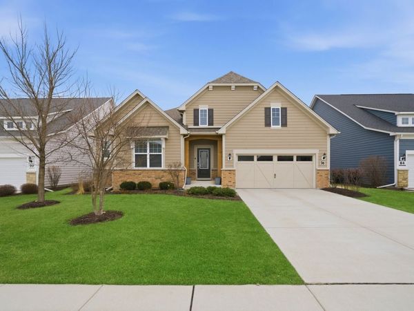 76 Somerset Circle, Wheaton, IL 60189