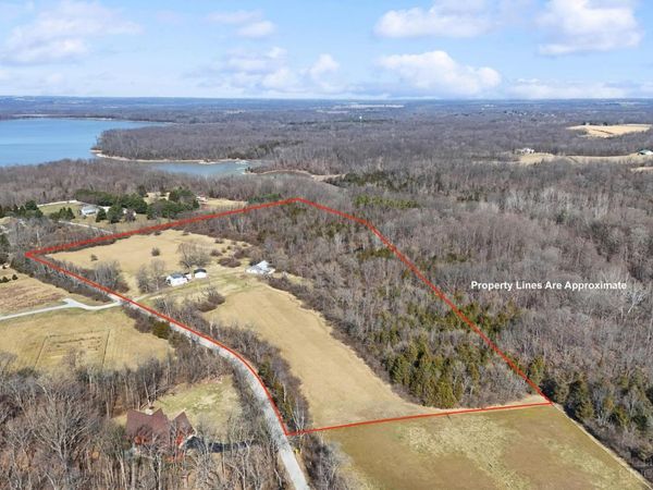 896 Ward Road, Wilmington, OH 45177