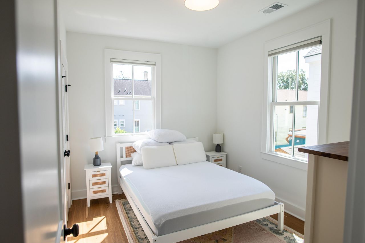 81 Race Street Photo 33