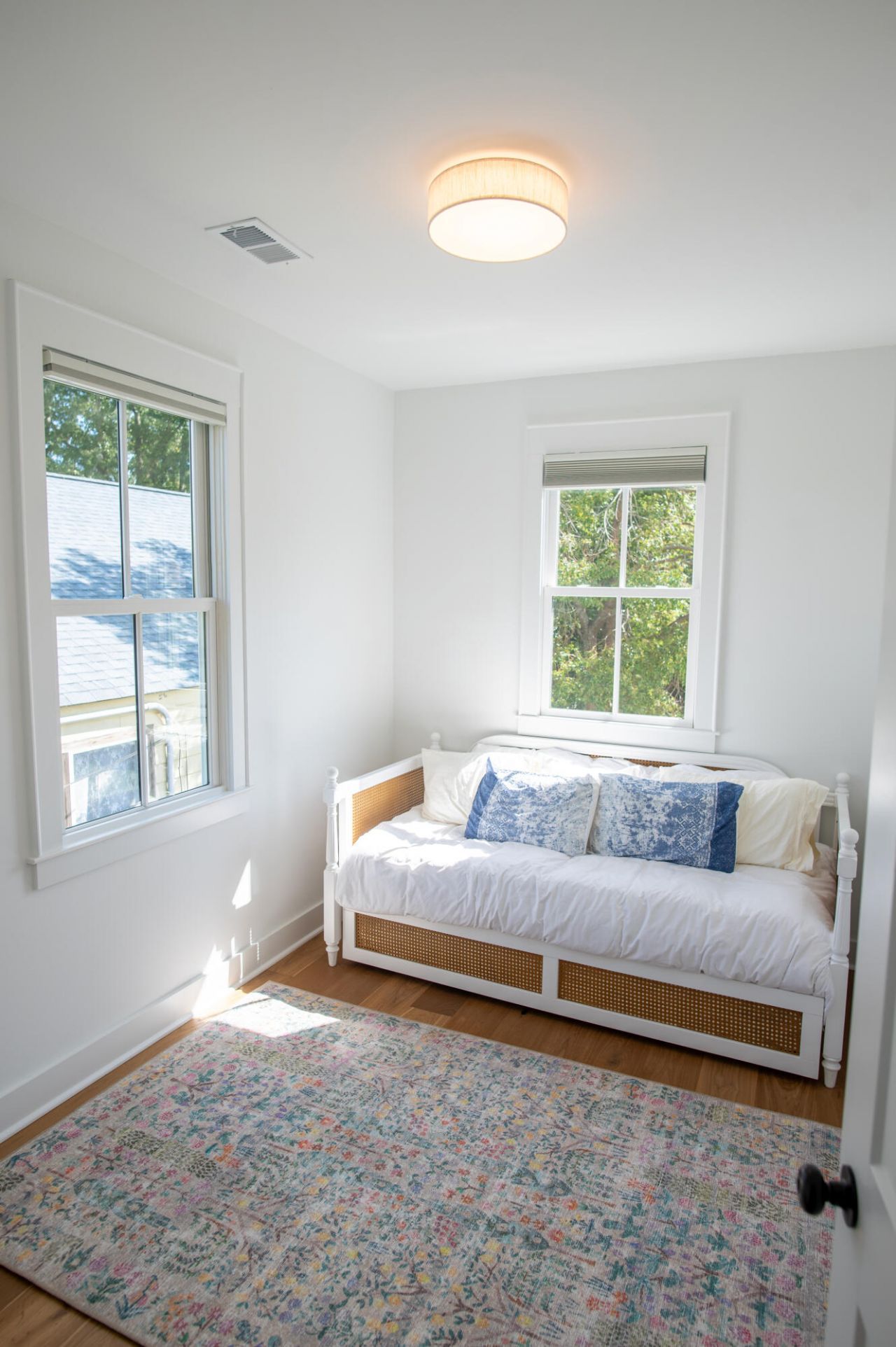 81 Race Street Photo 40