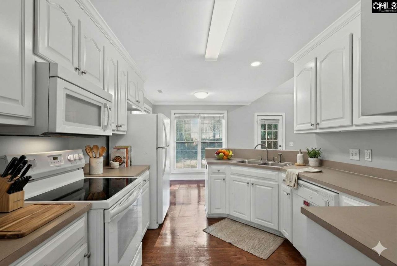 5416 Magnolia Park Circle  Photo 4