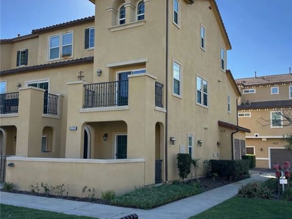 10580 Acacia, Santa Fe Springs, CA 90670