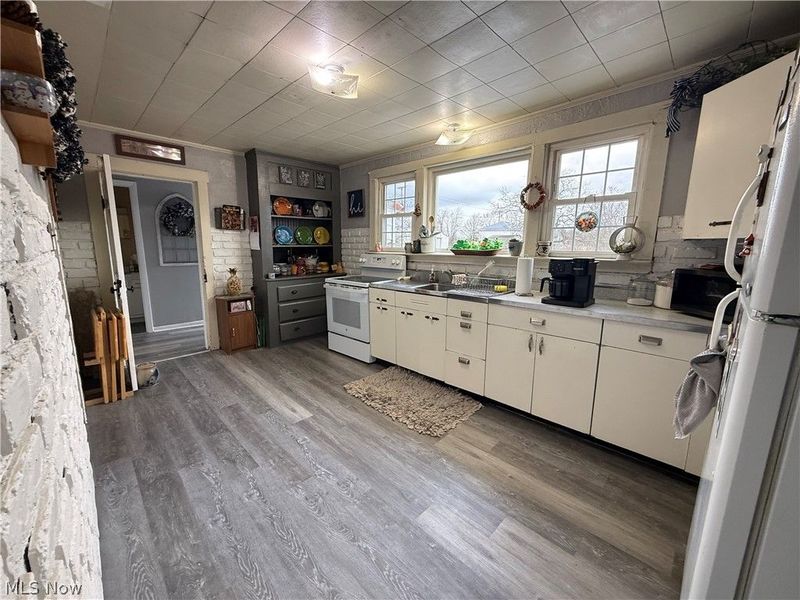 102 High Street, Bloomingdale, OH 43910 Photo 11