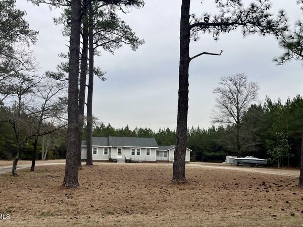 1133 Nc 306 Highway S, Grantsboro, NC 28529
