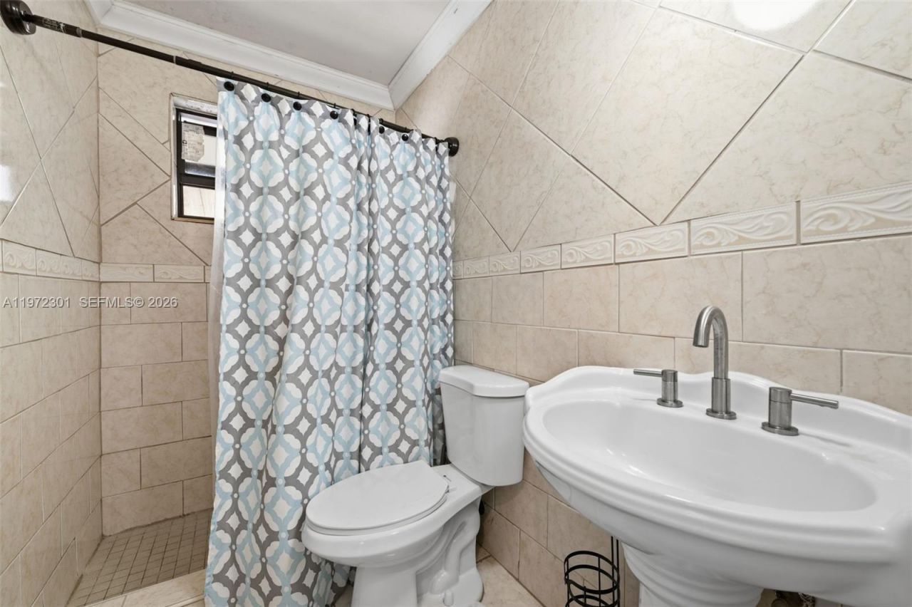 2681 NW 43rd Ave, Lauderhill, FL 33313 Photo