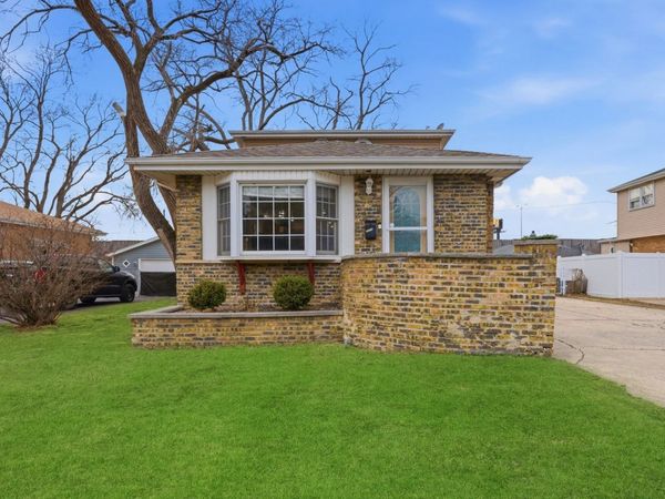 10716 S Nashville Avenue, Worth, IL 60482