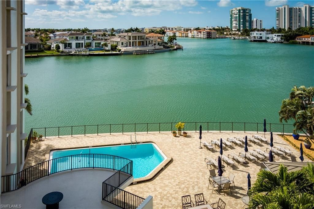300 Park Shore Dr, Unit 3D, Naples, FL 34103 Photo