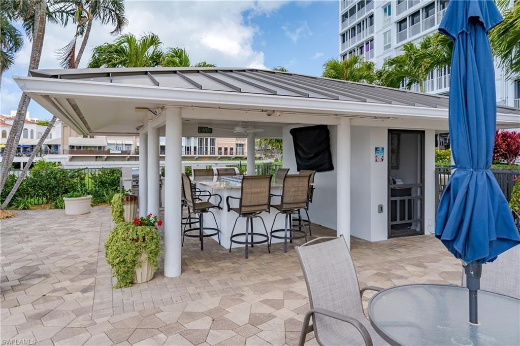 300 Park Shore Dr, Unit 3D, Naples, FL 34103 Photo