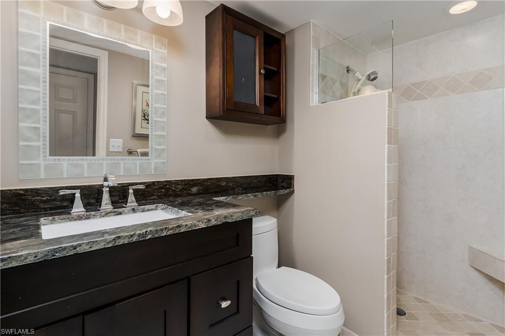 300 Park Shore Dr, Unit 3D, Naples, FL 34103 Photo